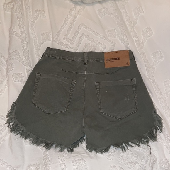 One Teaspoon Le Wolves Denim Shorts - Picture 5 of 8